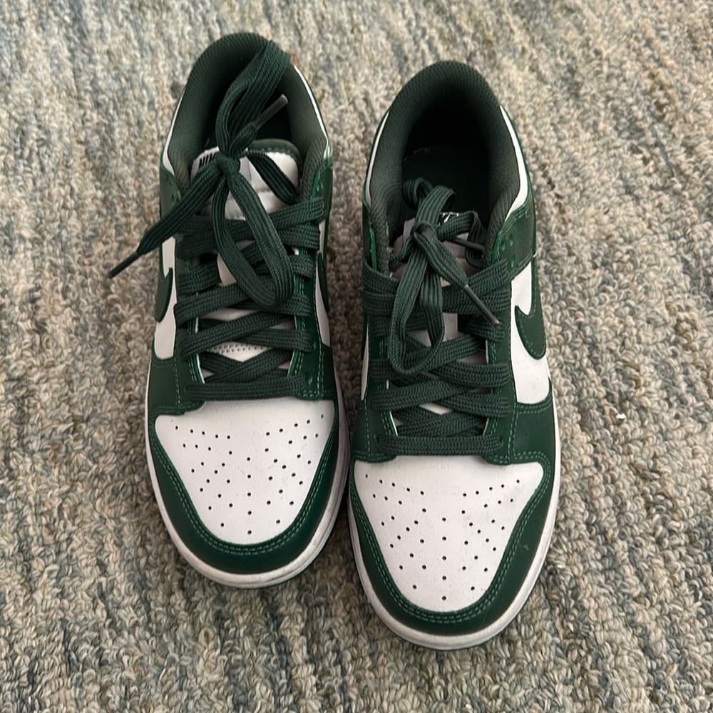 Nike Dunk Low
Varsity Green